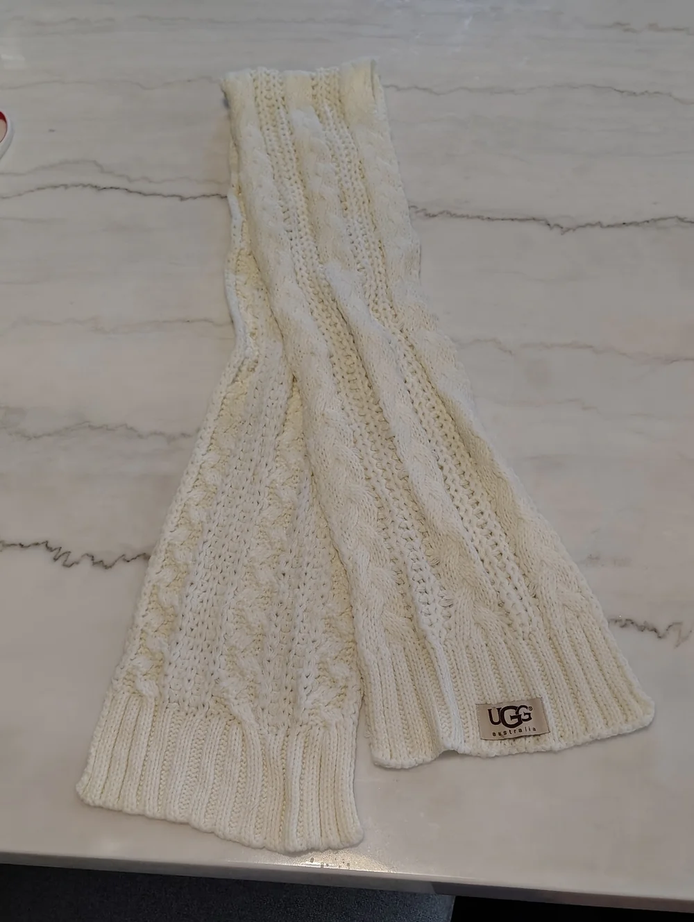 Vintage UGG Cream Vertical Cable Knit Wrap Around Cozy Long Length Scarf